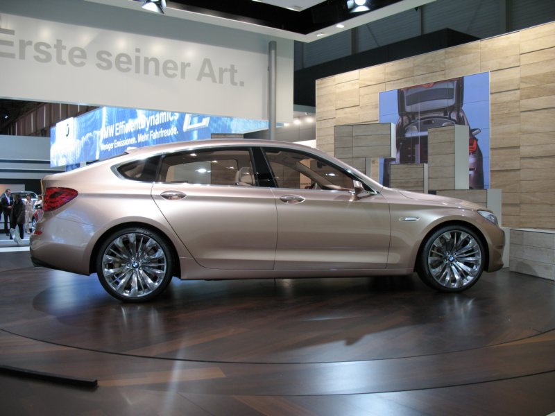 bmwconcept5seriesgranturismo73.jpg
