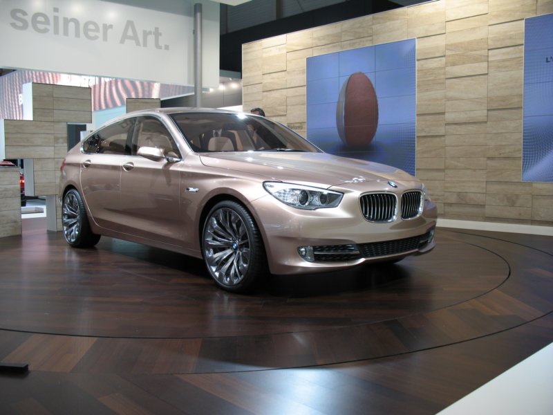 bmwconcept5seriesgranturismo8.jpg