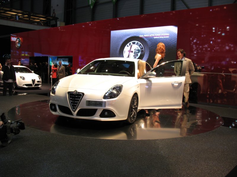 alfaromeogiulietta13.jpg