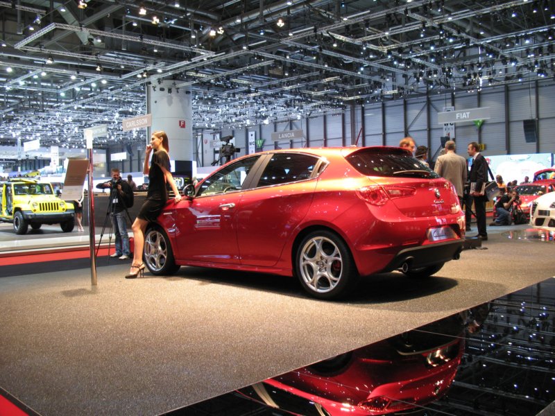 alfaromeogiulietta30.jpg