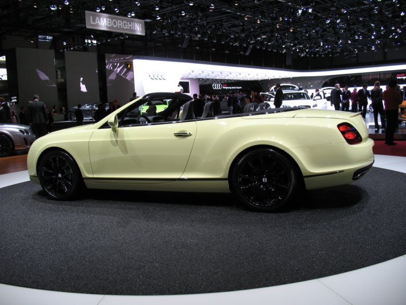 bentleycontinentalsupersportsconvertible18.jpg