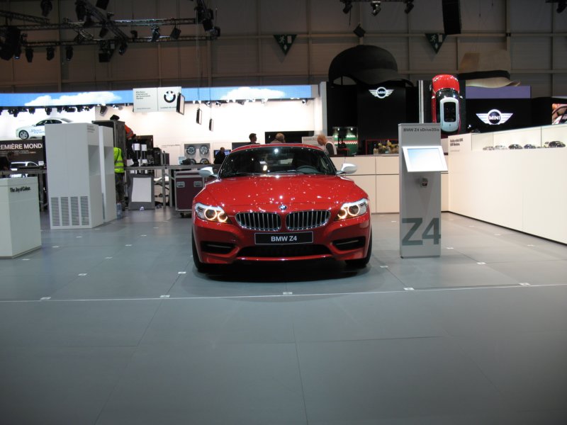 bmwz42.jpg