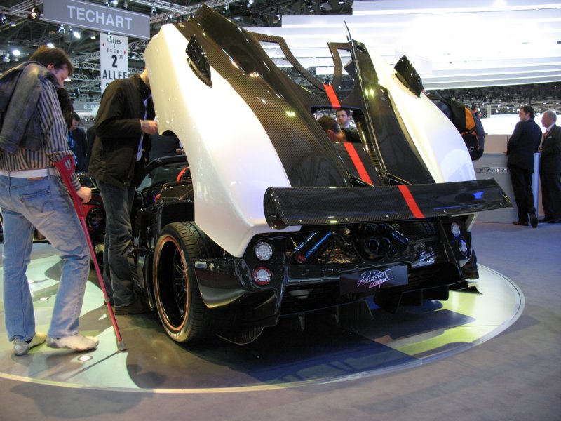 paganizondacinqueroadster20.jpg