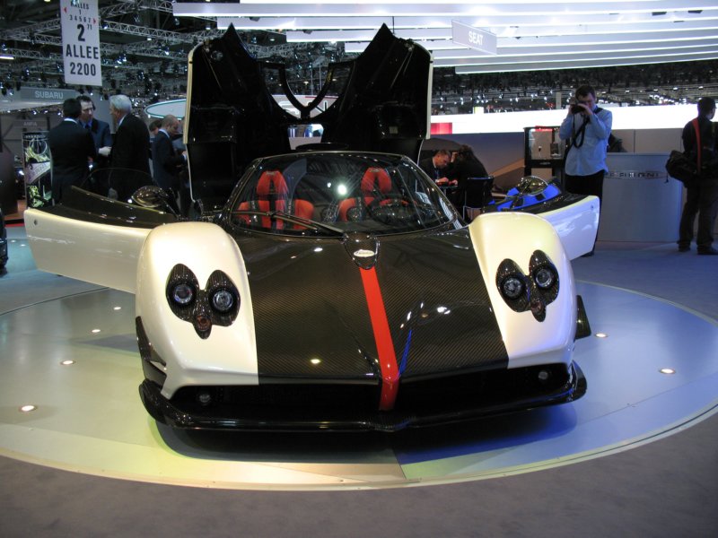 paganizondacinqueroadster9.jpg
