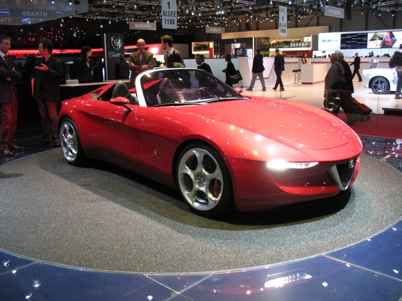 pininfarinaalfaromeo2uettottanta13.jpg