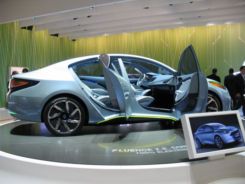 renaultfluenceze6.jpg