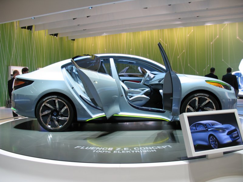 renaultfluenceze8.jpg