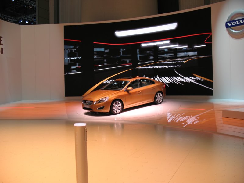 volvos60pedestriandetectionwithfullautobrake24.jpg