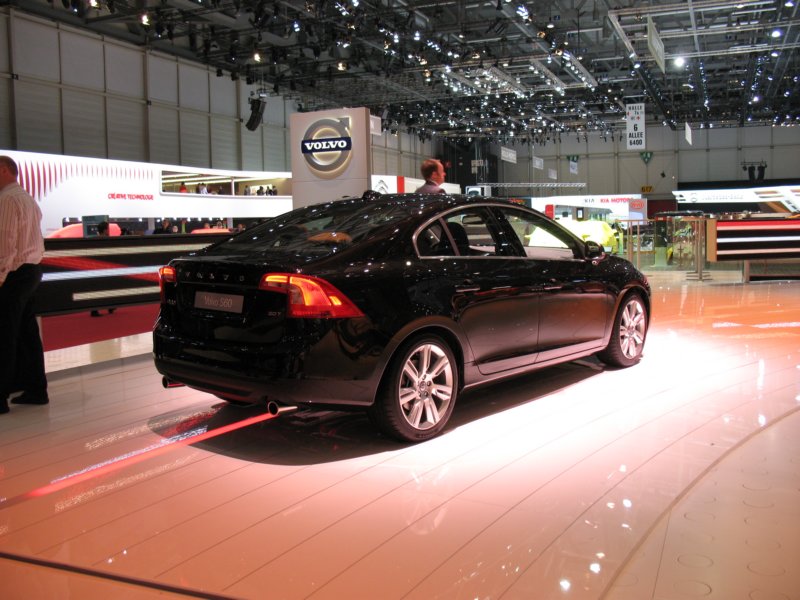 volvos60pedestriandetectionwithfullautobrake26.jpg