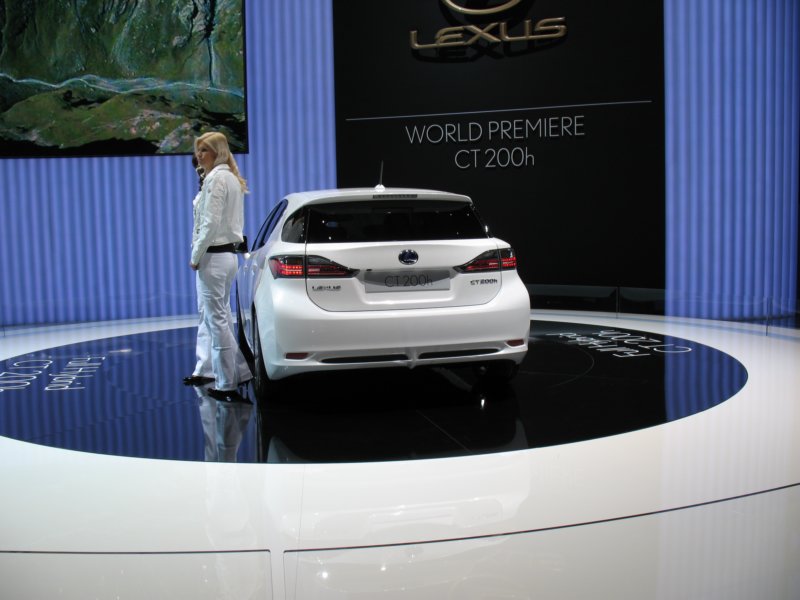 lexusct200h.jpg