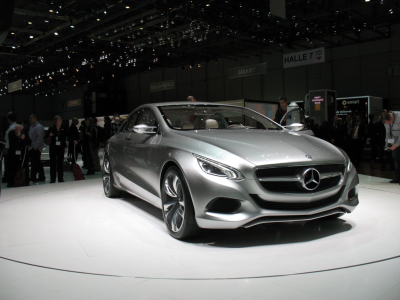 mercedesf800style7.jpg