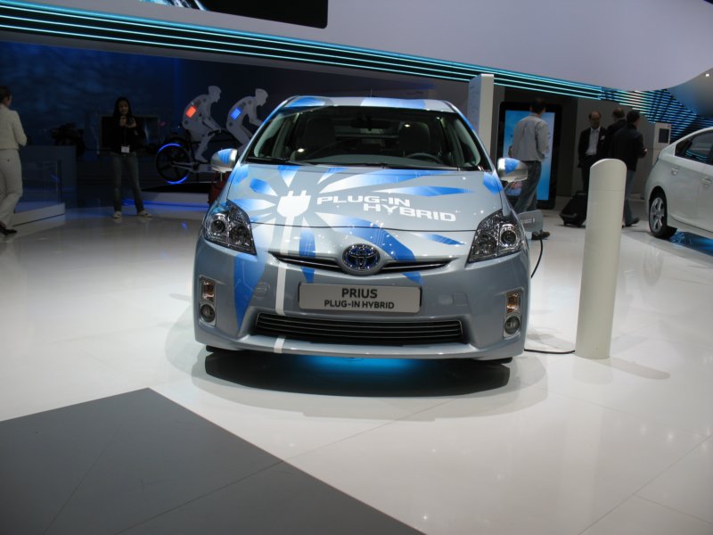 toyotapriuspluginhybrid5.jpg