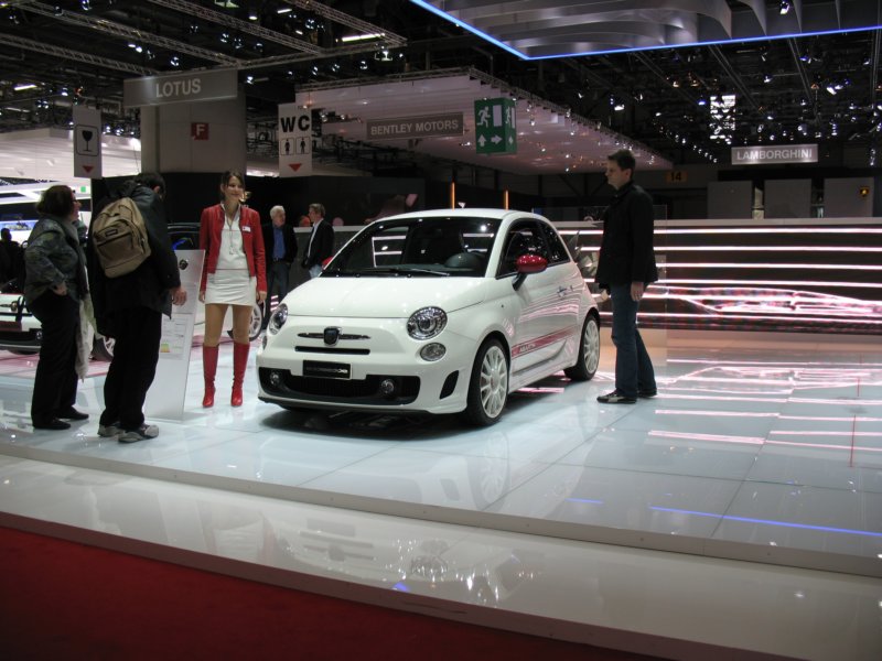 abarth500esseesse7.jpg