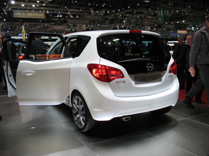 opelmeriva2.jpg