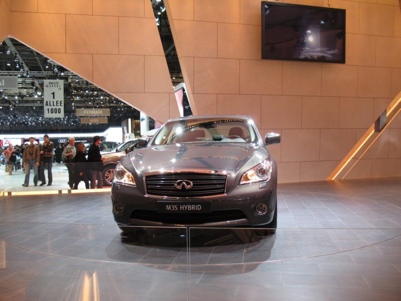 infinitim35hybrid26.jpg