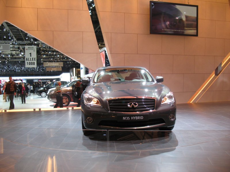 infinitim35hybrid28.jpg