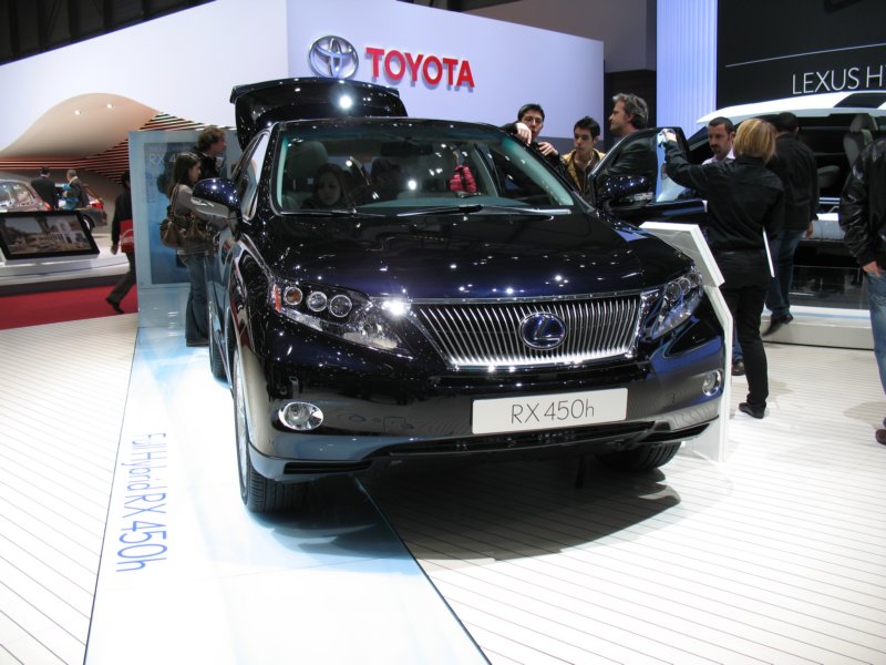 lexusrx450hfullhybrid2.jpg