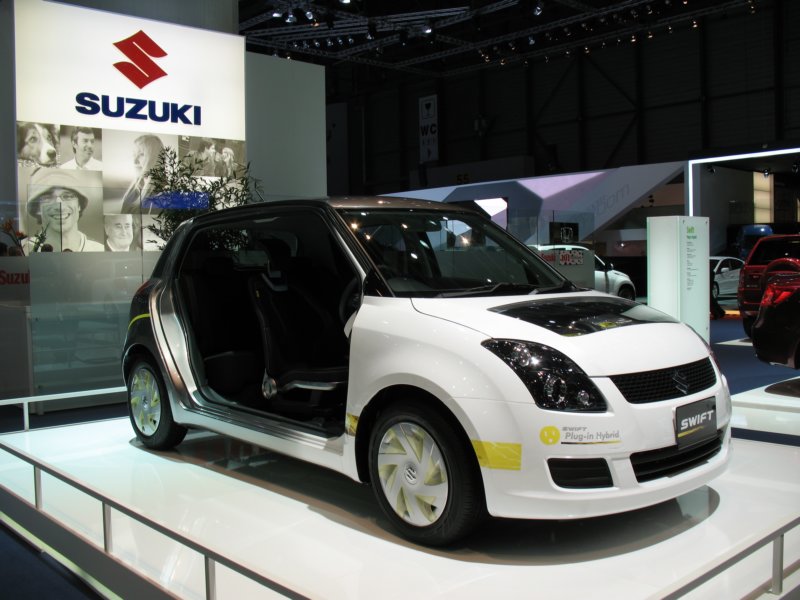 suzukiswiftpluginhybrid10.jpg